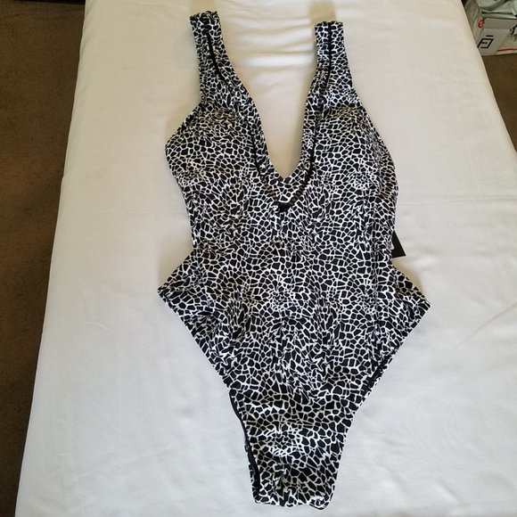 Frederick's of Hollywood Other - 🩱Frederick's of Hollywood One Piece Bathing Suit - NWT🩱